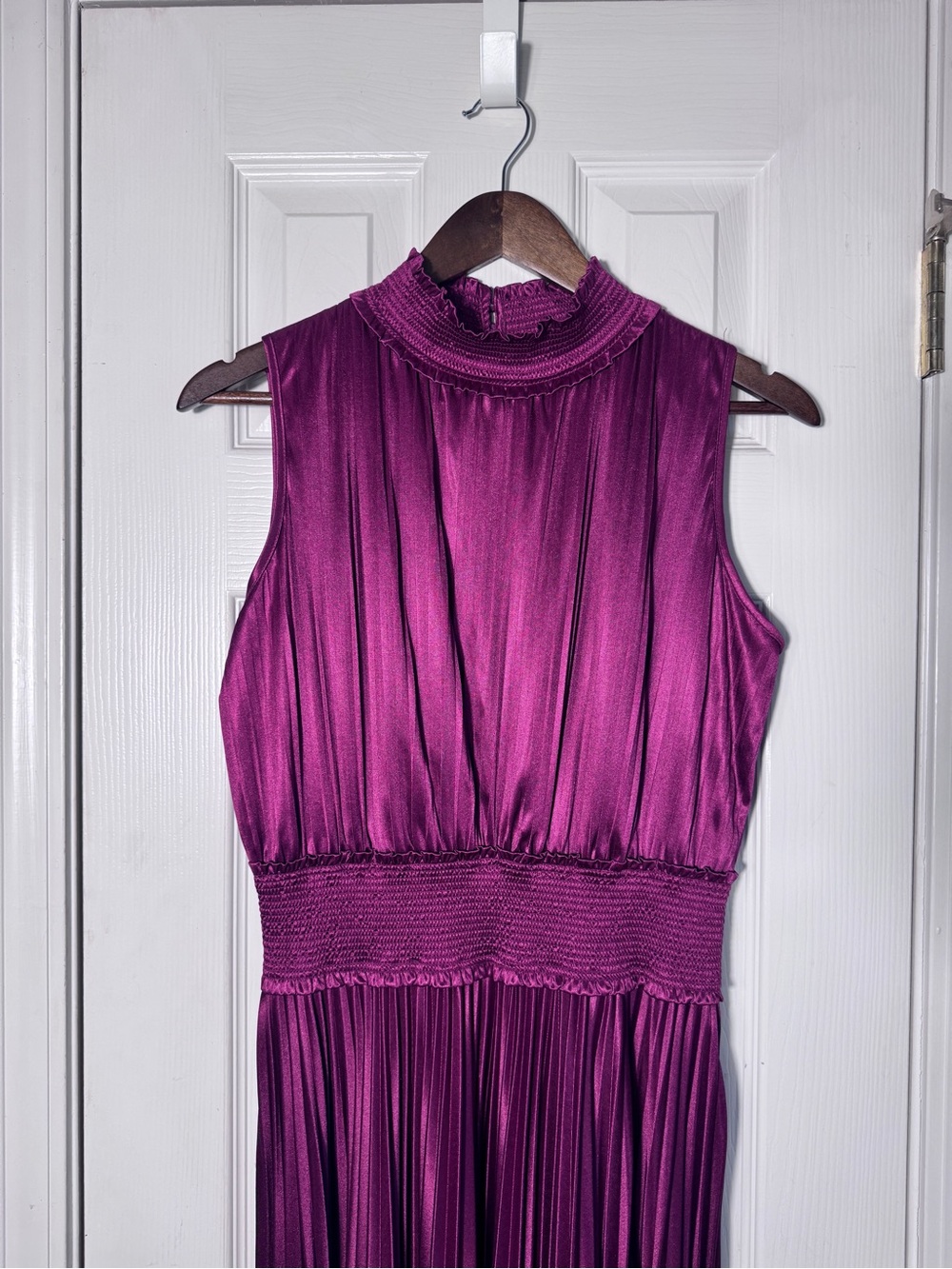 Nanette Lepore Bali Orchid Pleated Mock Neck Smocked Midi Dress Size 8 MSRP $148 - Picture 3 of 7